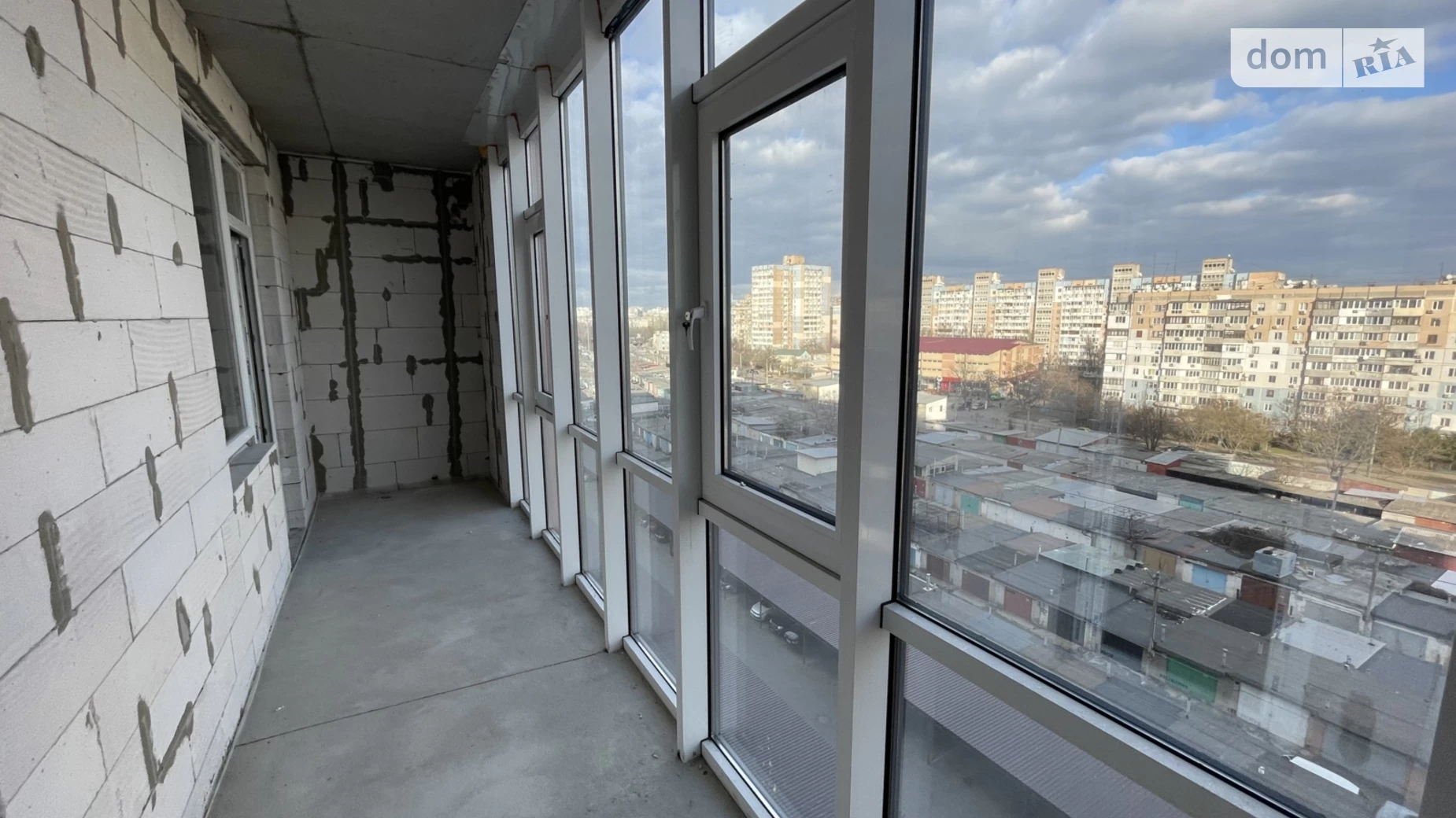 Продается 1-комнатная квартира 48 кв. м в Одессе, ул. Спортивная