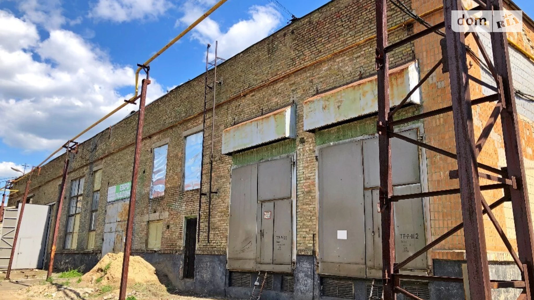 Продается объект сферы услуг 6067 кв. м в 3-этажном здании, цена: 1395456 $ - фото 2