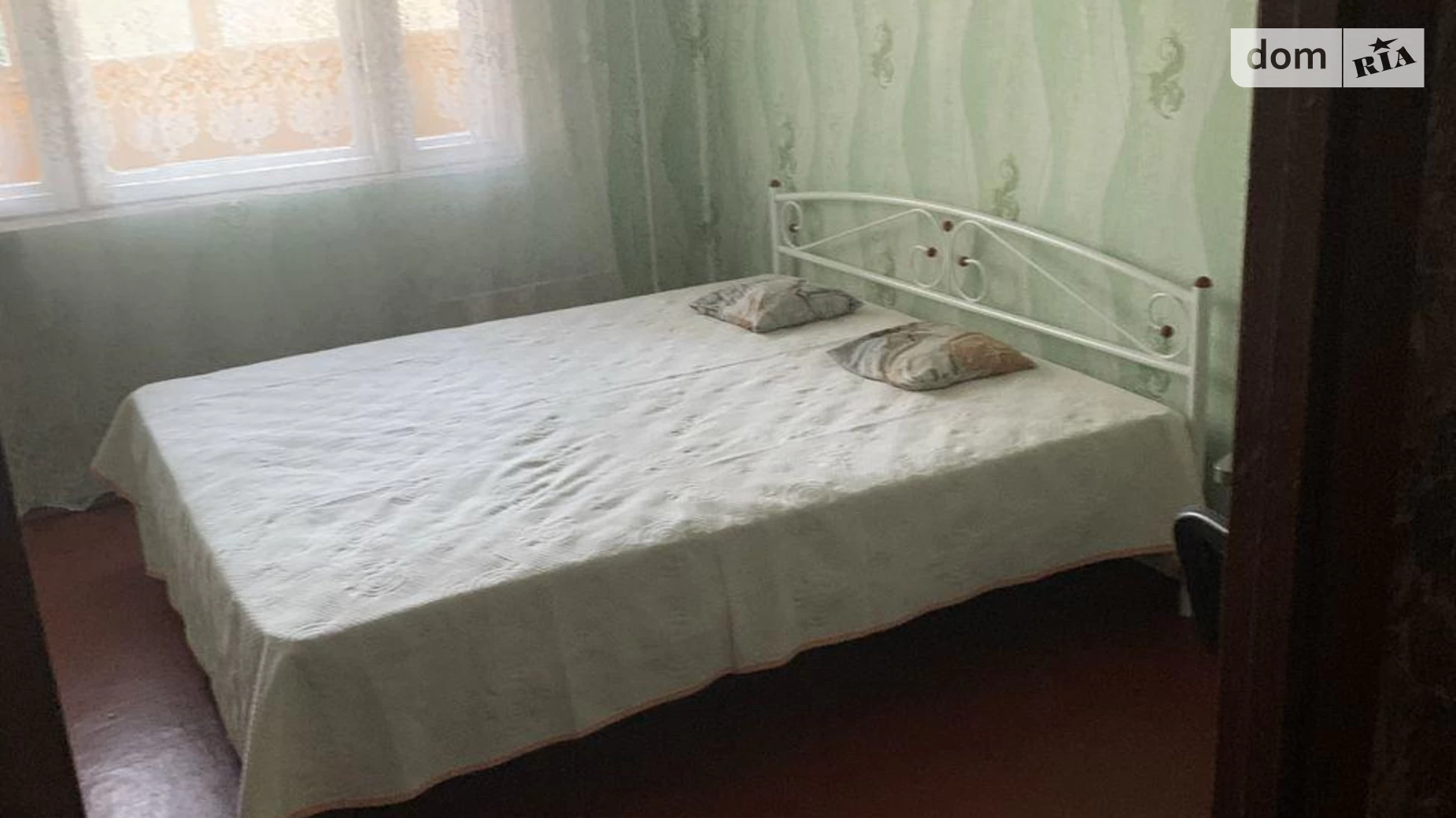 Продается 2-комнатная квартира 59 кв. м в Киеве, ул. Радужная, 63