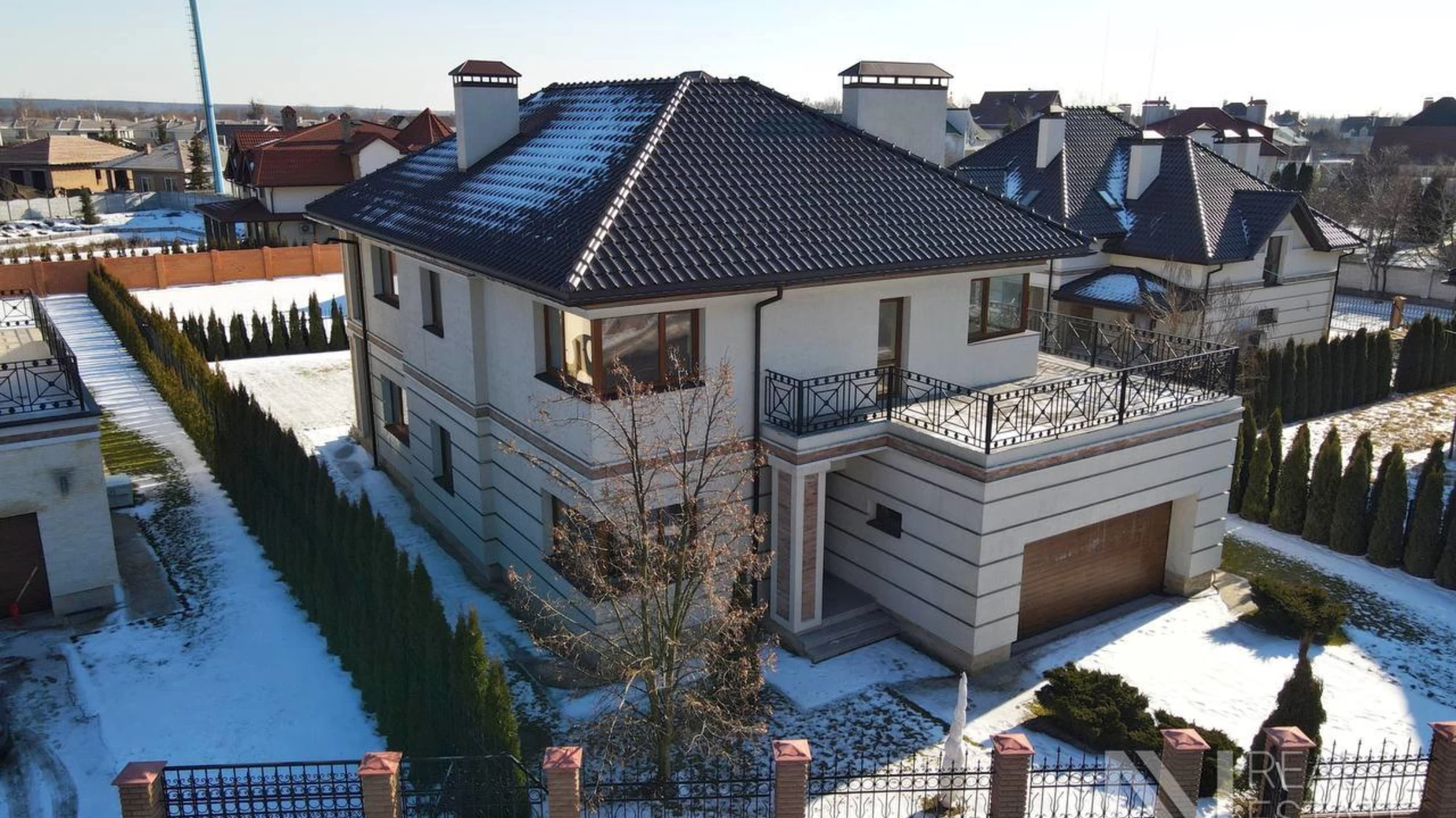 Продается дом на 2 этажа 260 кв. м с мебелью, цена: 185000 $ - фото 4