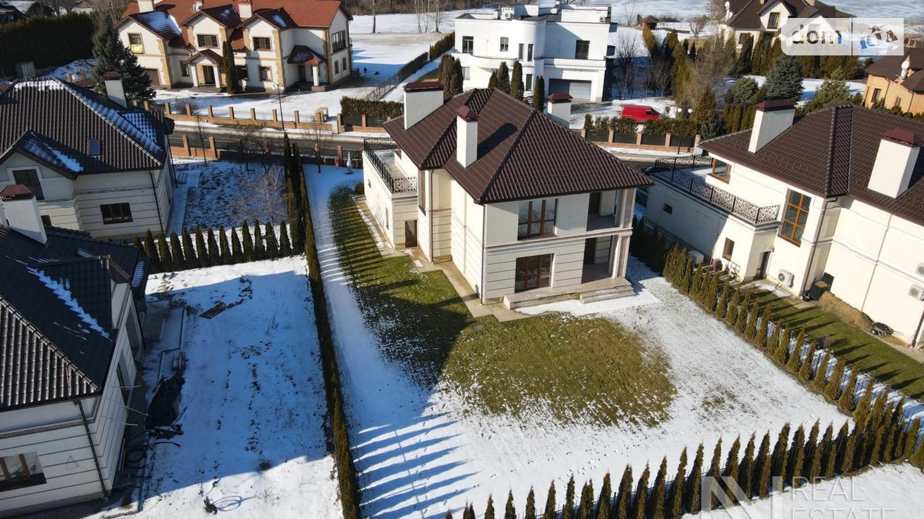 Продается дом на 2 этажа 260 кв. м с мебелью, цена: 185000 $ - фото 5