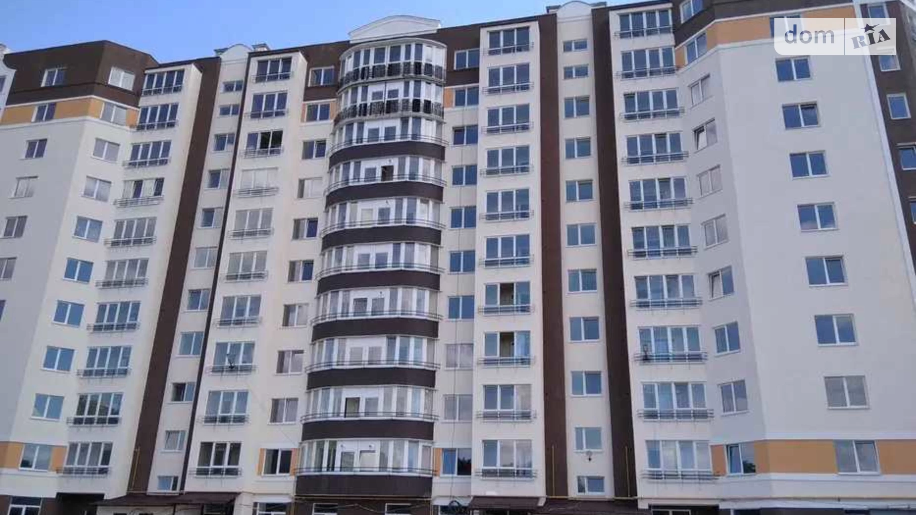 Продається 3-кімнатна квартира 94 кв. м у Полтаві, вул. Старий Поділ, 18