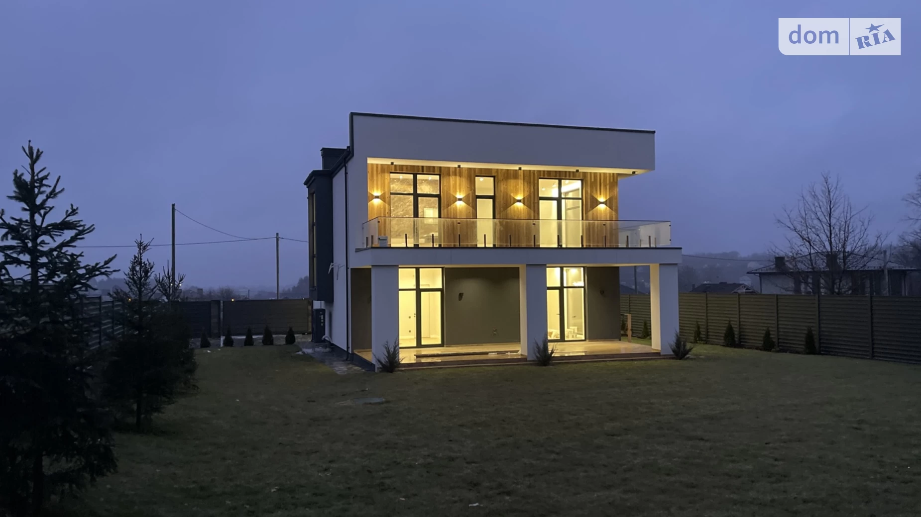 Продается дом на 2 этажа 306 кв. м с участком, цена: 385000 $ - фото 3