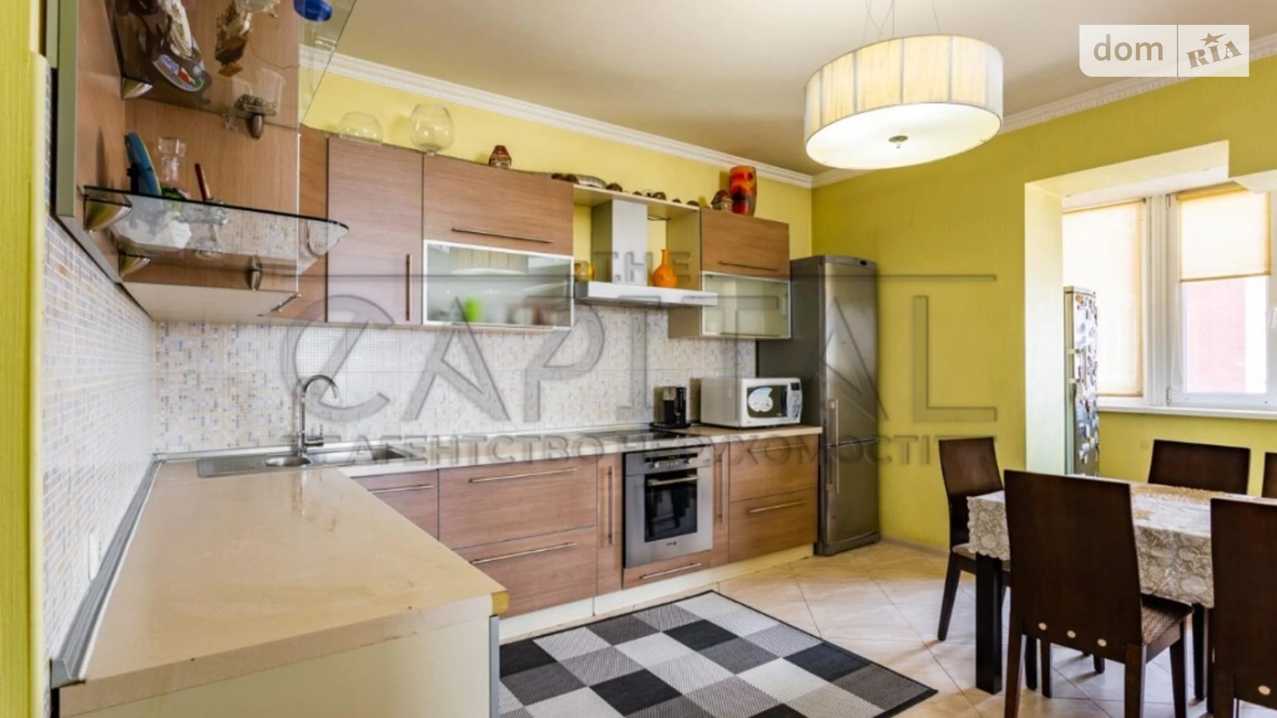 Продается 3-комнатная квартира 120 кв. м в Киеве, ул. Анны Ахматовой