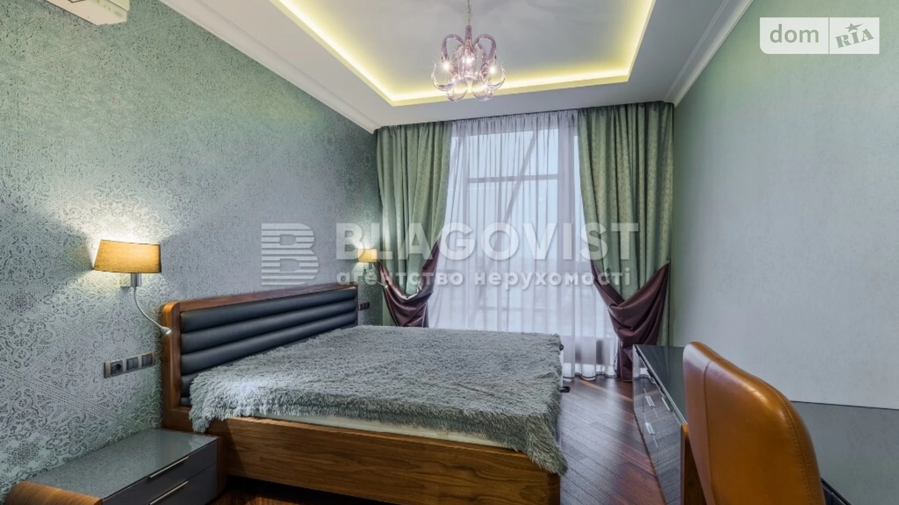 Продается 3-комнатная квартира 128 кв. м в Киеве, ул. Авиаконструктора Антонова, 2Б