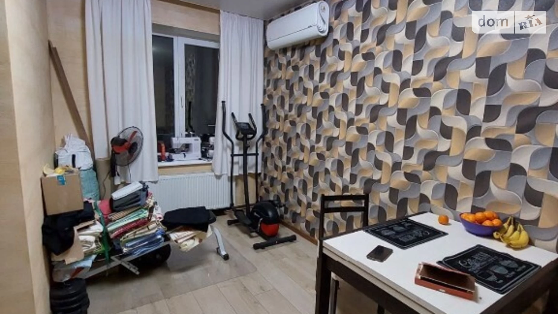 Продается 2-комнатная квартира 64.5 кв. м в Хмельницком