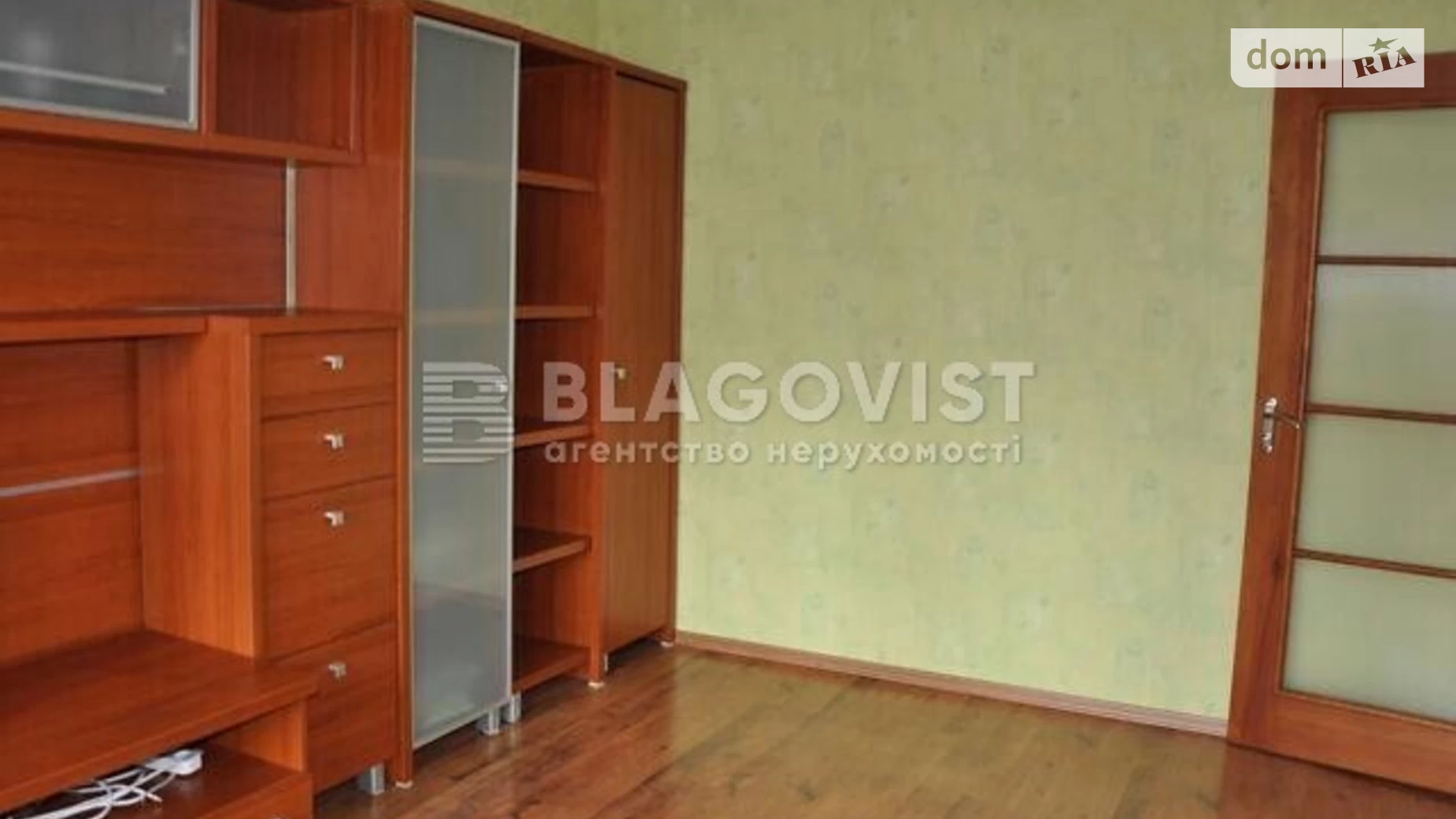 Продается 2-комнатная квартира 44 кв. м в Киеве, ул. Деревлянская(Якира), 20А
