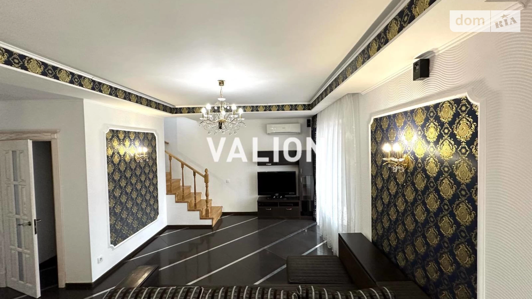 Продается дом на 2 этажа 144 кв. м с балконом, цена: 165000 $ - фото 2