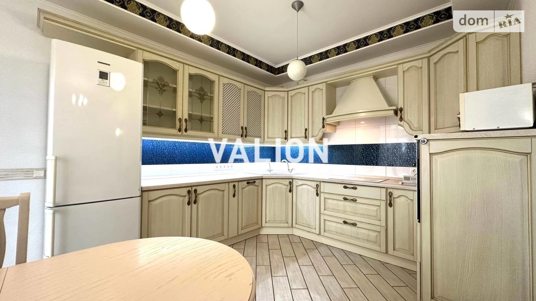 Продается дом на 2 этажа 144 кв. м с балконом, цена: 165000 $ - фото 3