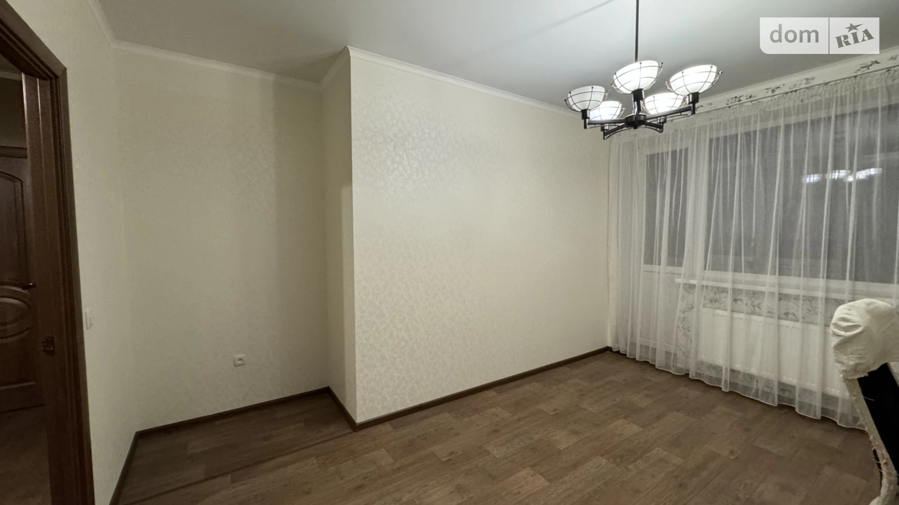 Продается 2-комнатная квартира 62 кв. м в Николаеве, ул. Лазурная