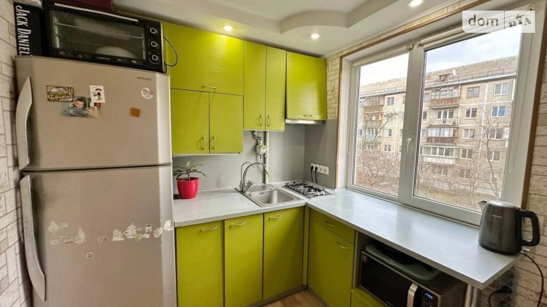 Продается 1-комнатная квартира 46 кв. м в Киеве, ул. Михаила Донца, 14Б - фото 2