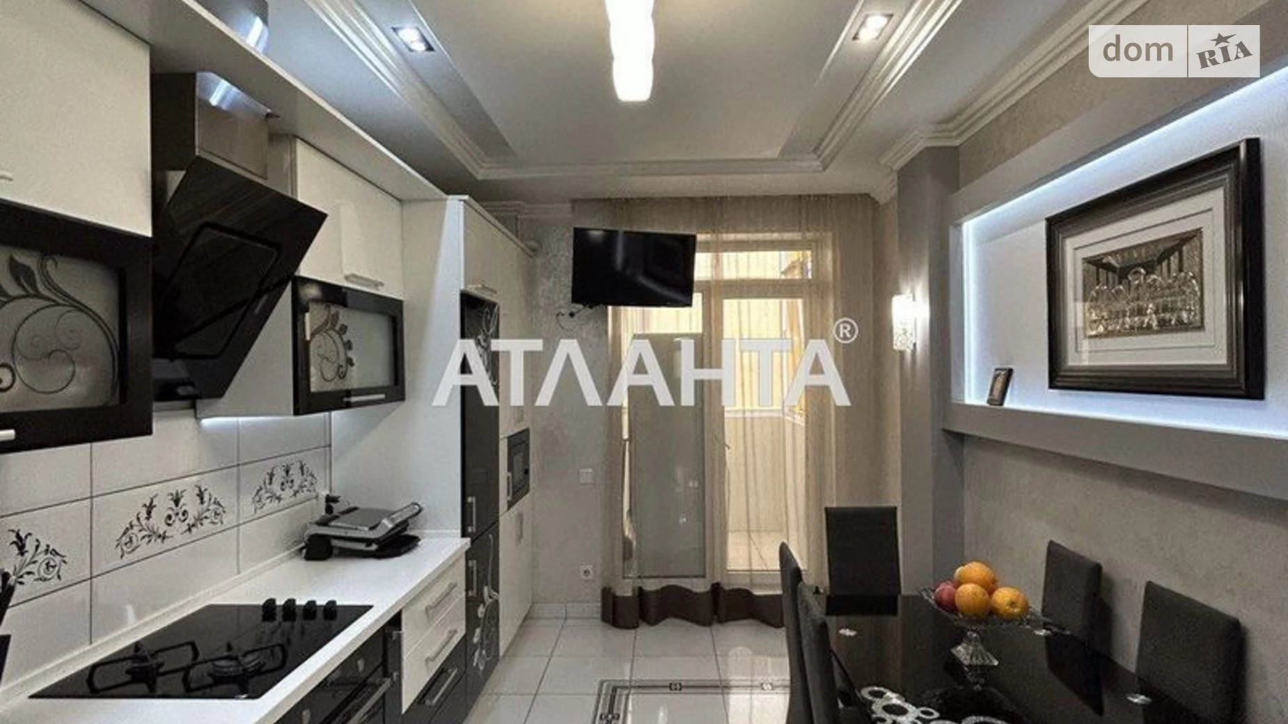Продается 3-комнатная квартира 140 кв. м в Черновцах - фото 3