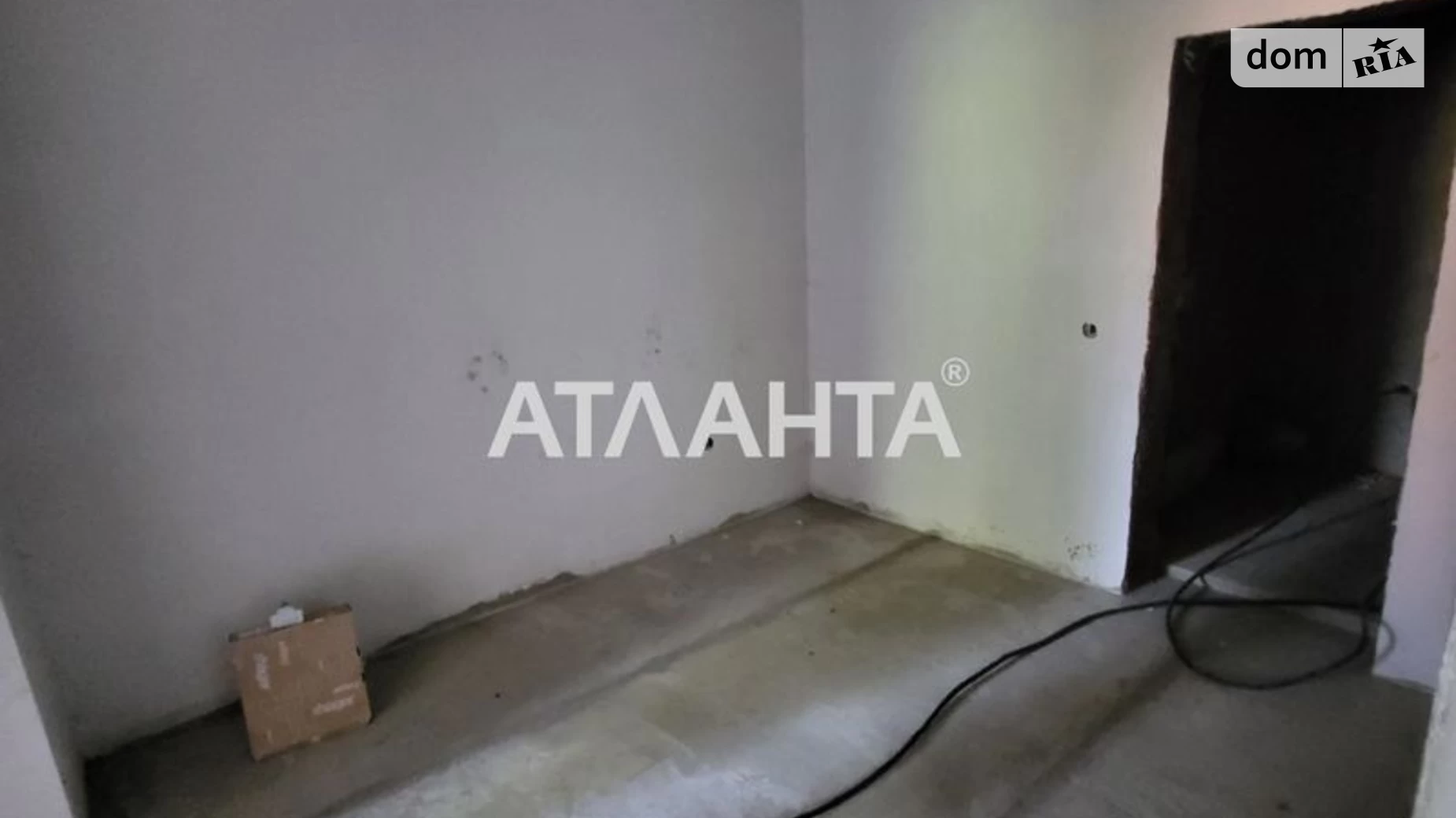 Продается 2-комнатная квартира 44.2 кв. м в Черновцах