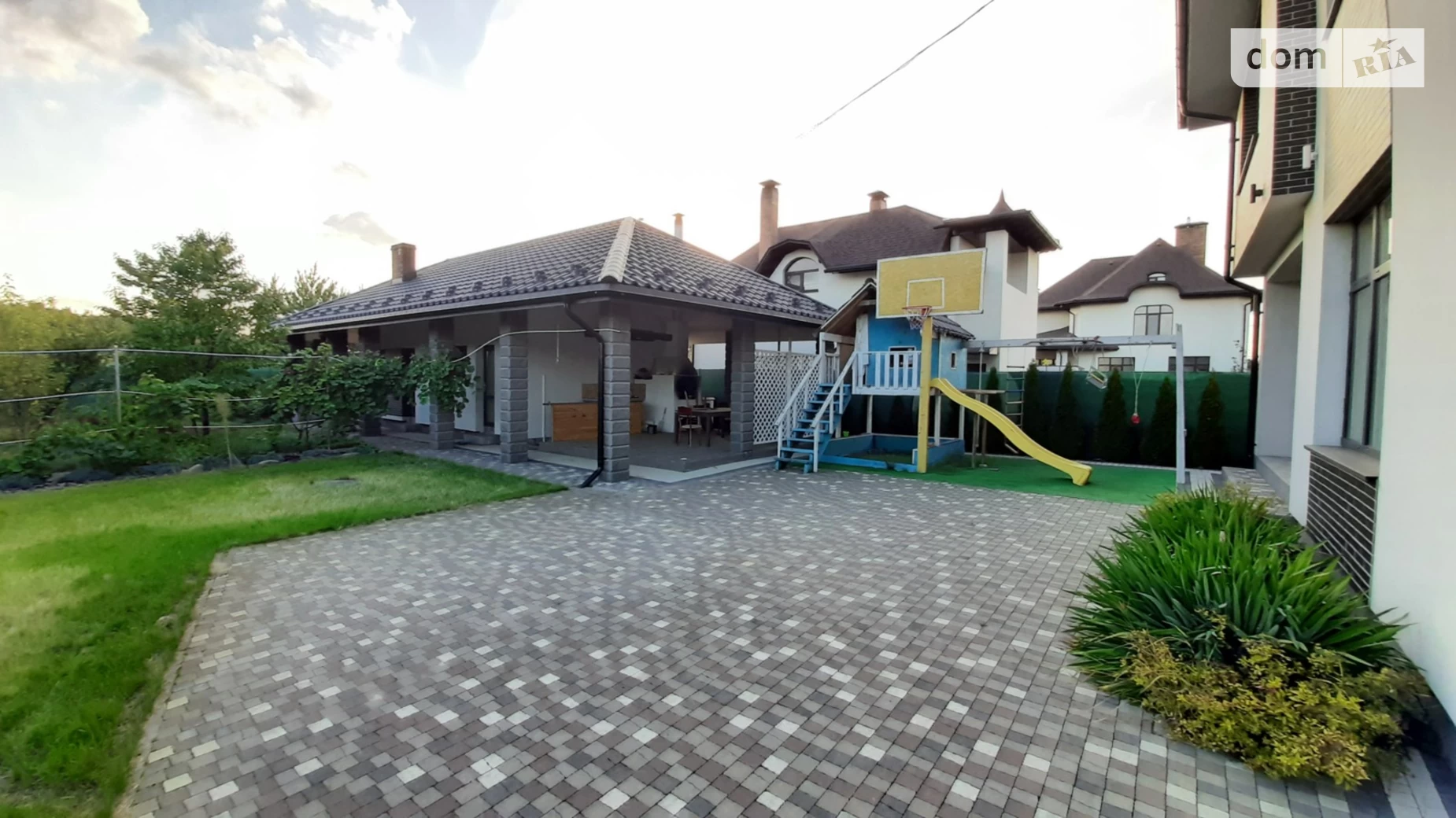 Продается дом на 2 этажа 270 кв. м с верандой, цена: 550000 $ - фото 4
