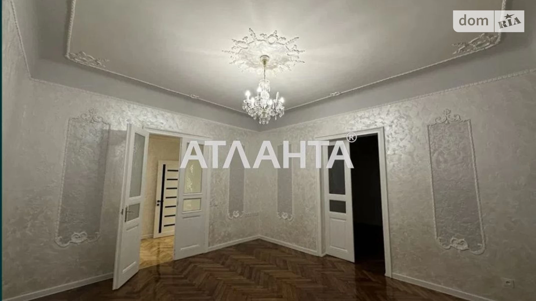 Продается 3-комнатная квартира 110 кв. м в Черновцах
