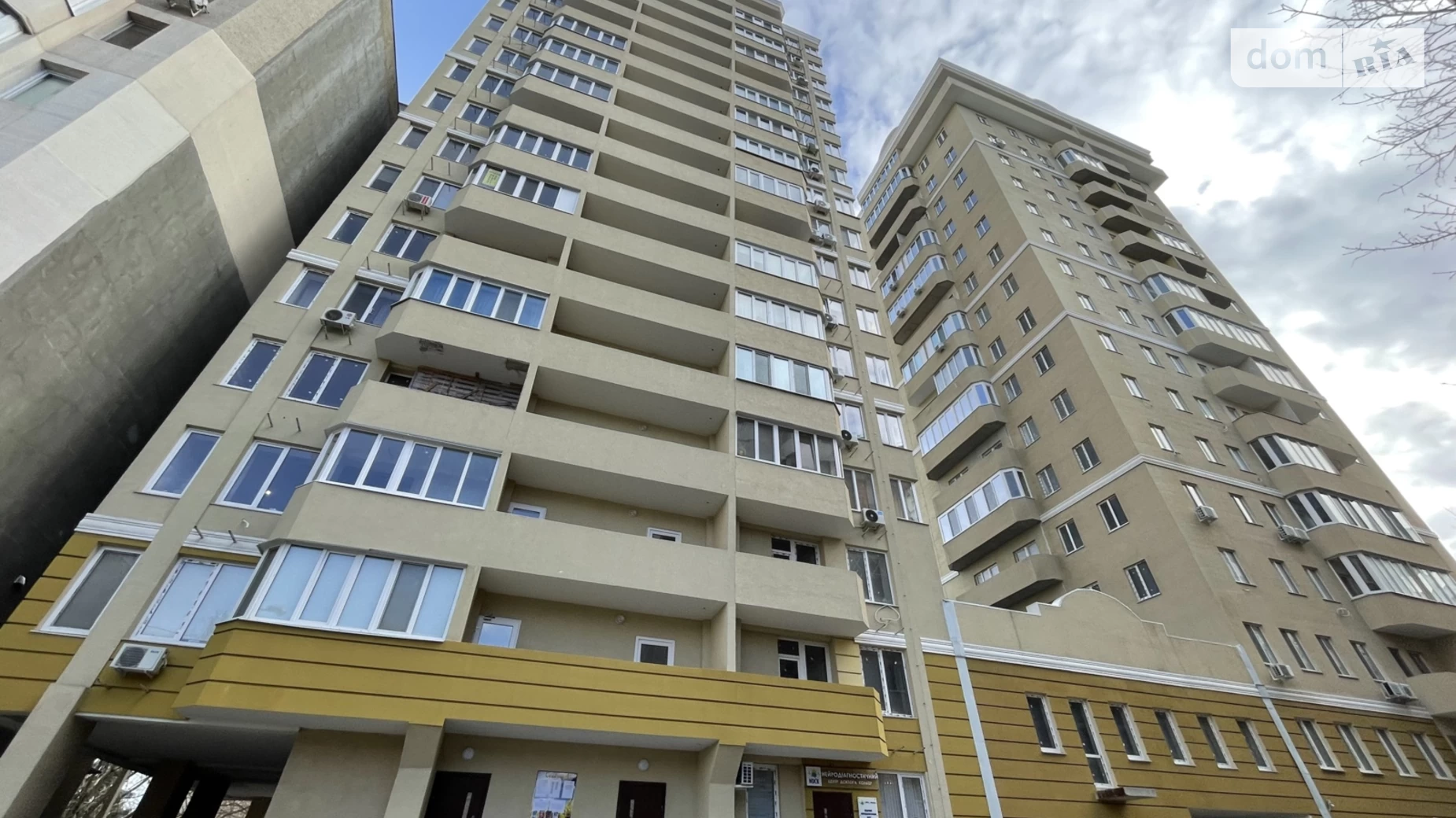Продається 2-кімнатна квартира 89 кв. м у Одесі, вул. Сонячна - фото 2