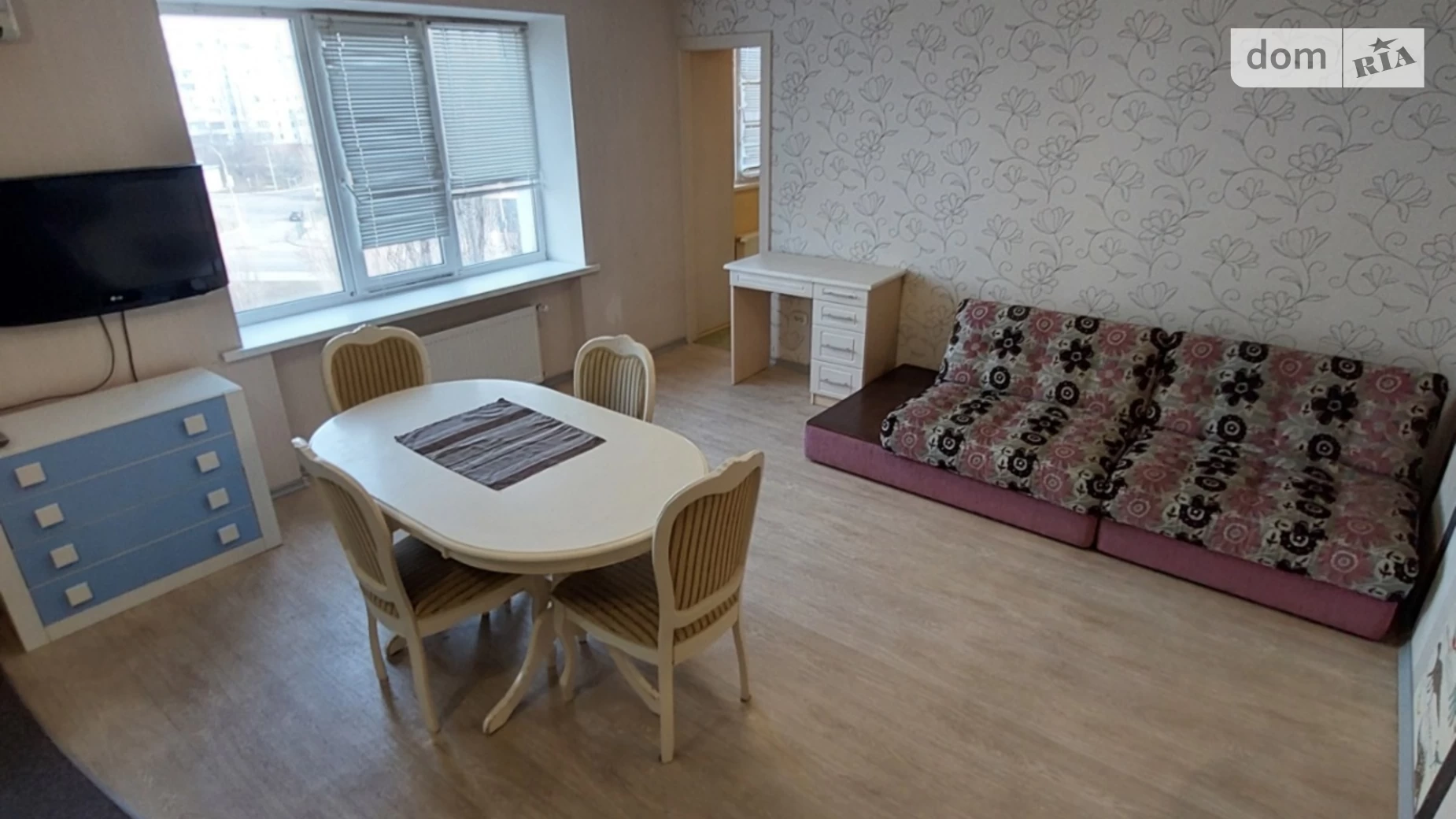 Продається 2-кімнатна квартира 52.1 кв. м у Миколаєві