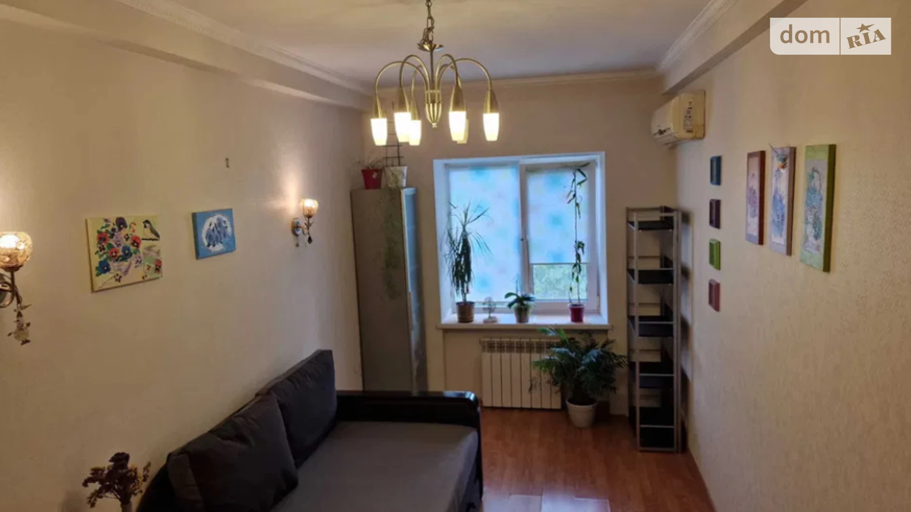 Продается 2-комнатная квартира 45 кв. м в Одессе, ул. Семинарская, 11А