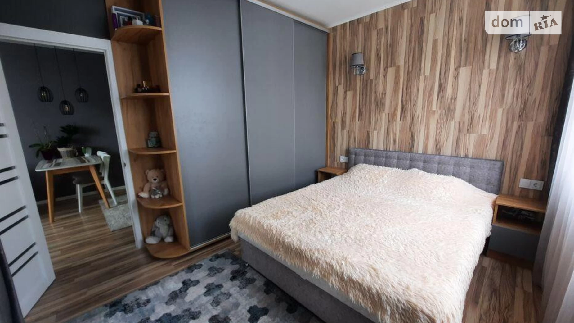 Продается 2-комнатная квартира 63 кв. м в Броварах, ул. Киевская, 249Б