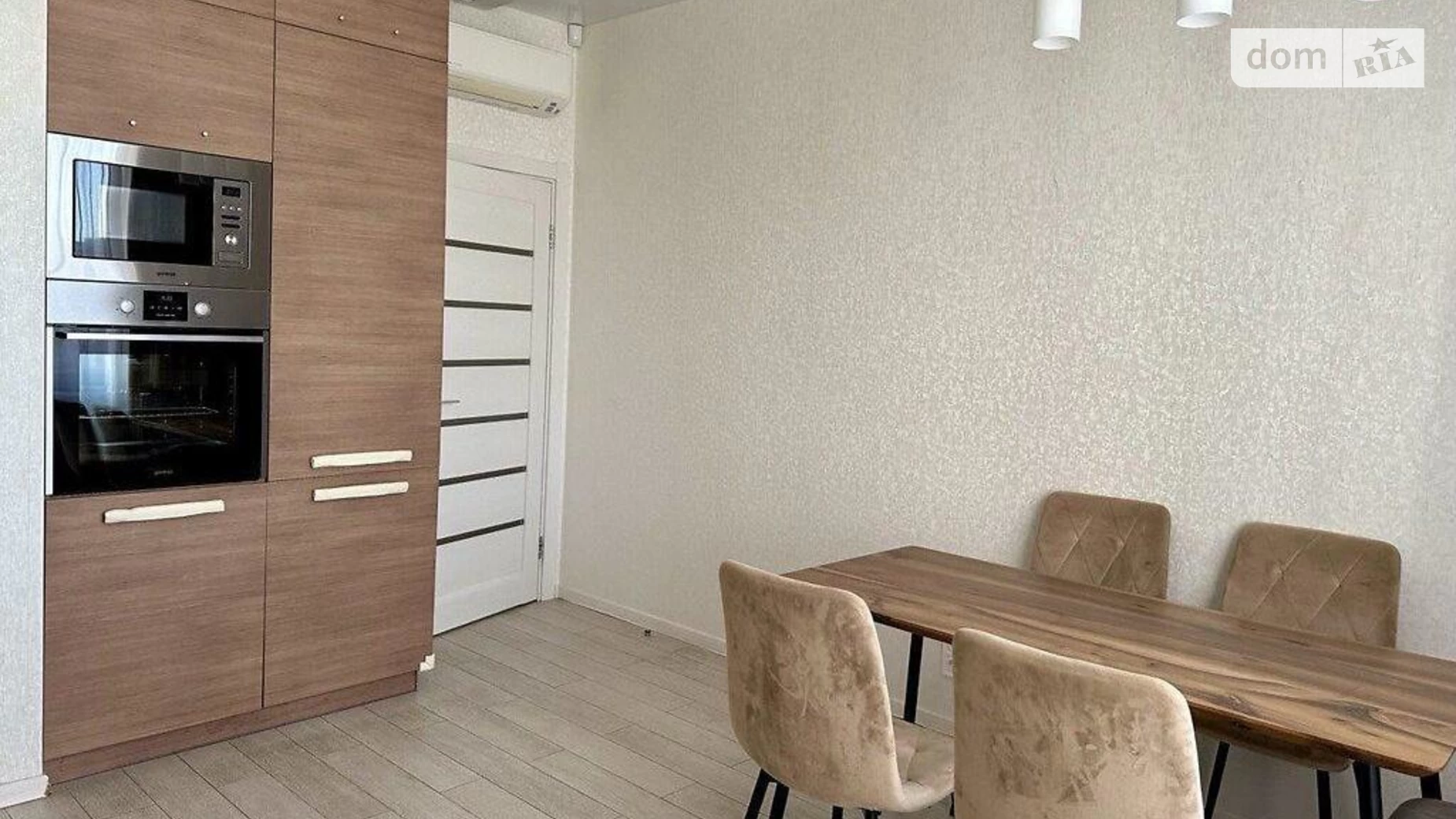 Продается 2-комнатная квартира 68 кв. м в Одессе, ул. Генуэзская, 24Д - фото 2