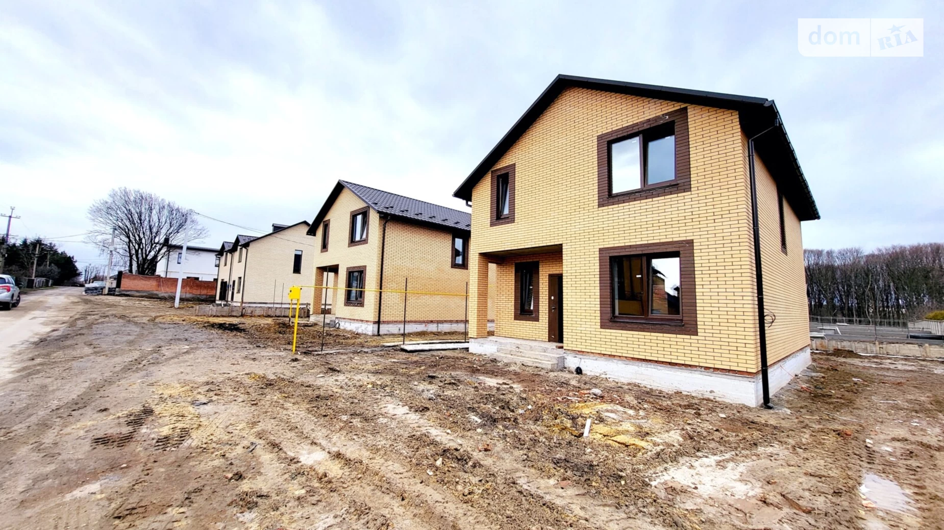 Продается дом на 2 этажа 125 кв. м с камином, цена: 96000 $ - фото 2