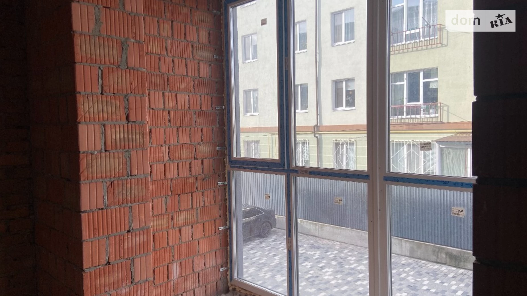 Продается 1-комнатная квартира 28 кв. м в Гостомеле, ул. Богдана Хмельницкого