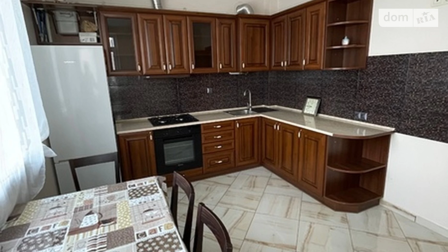Сдается в аренду 2-комнатная квартира 72 кв. м в Винниках, ул. Ивасюка, 52 - фото 2