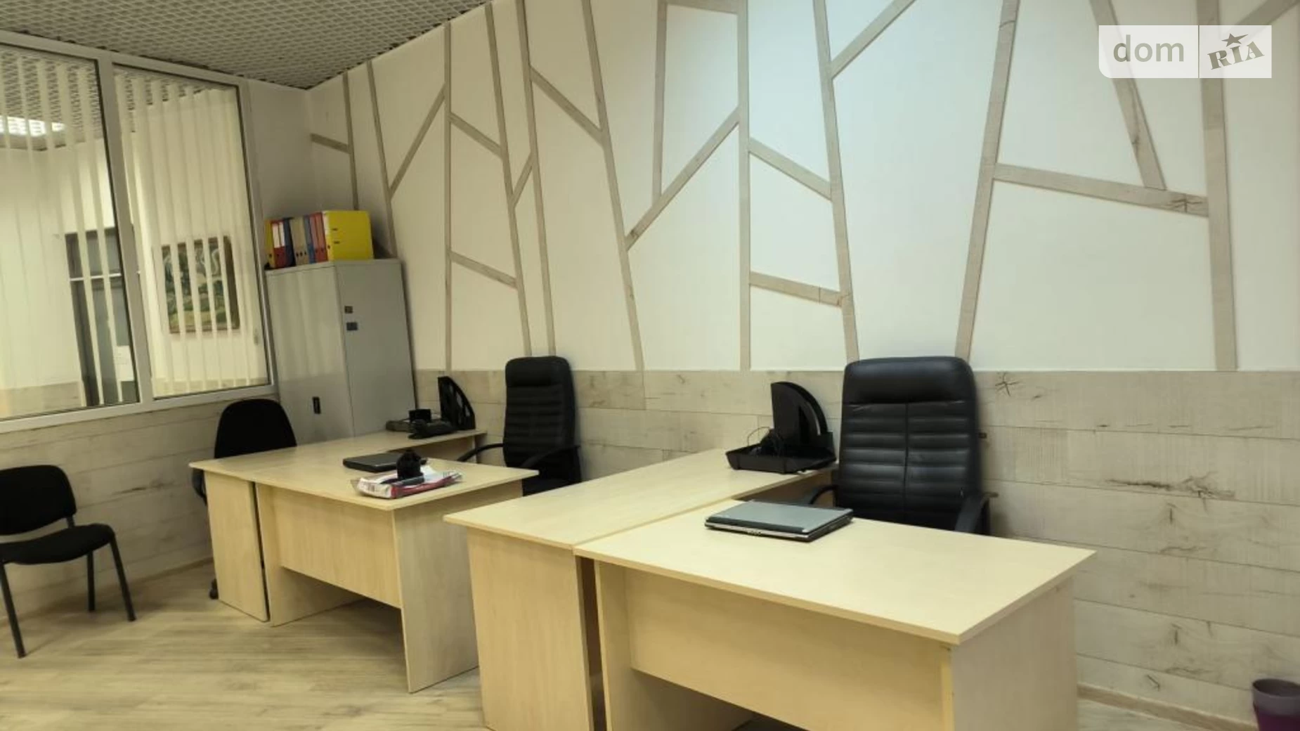 Сдается в аренду офис 75 кв. м в бизнес-центре, цена: 1400 $ - фото 5