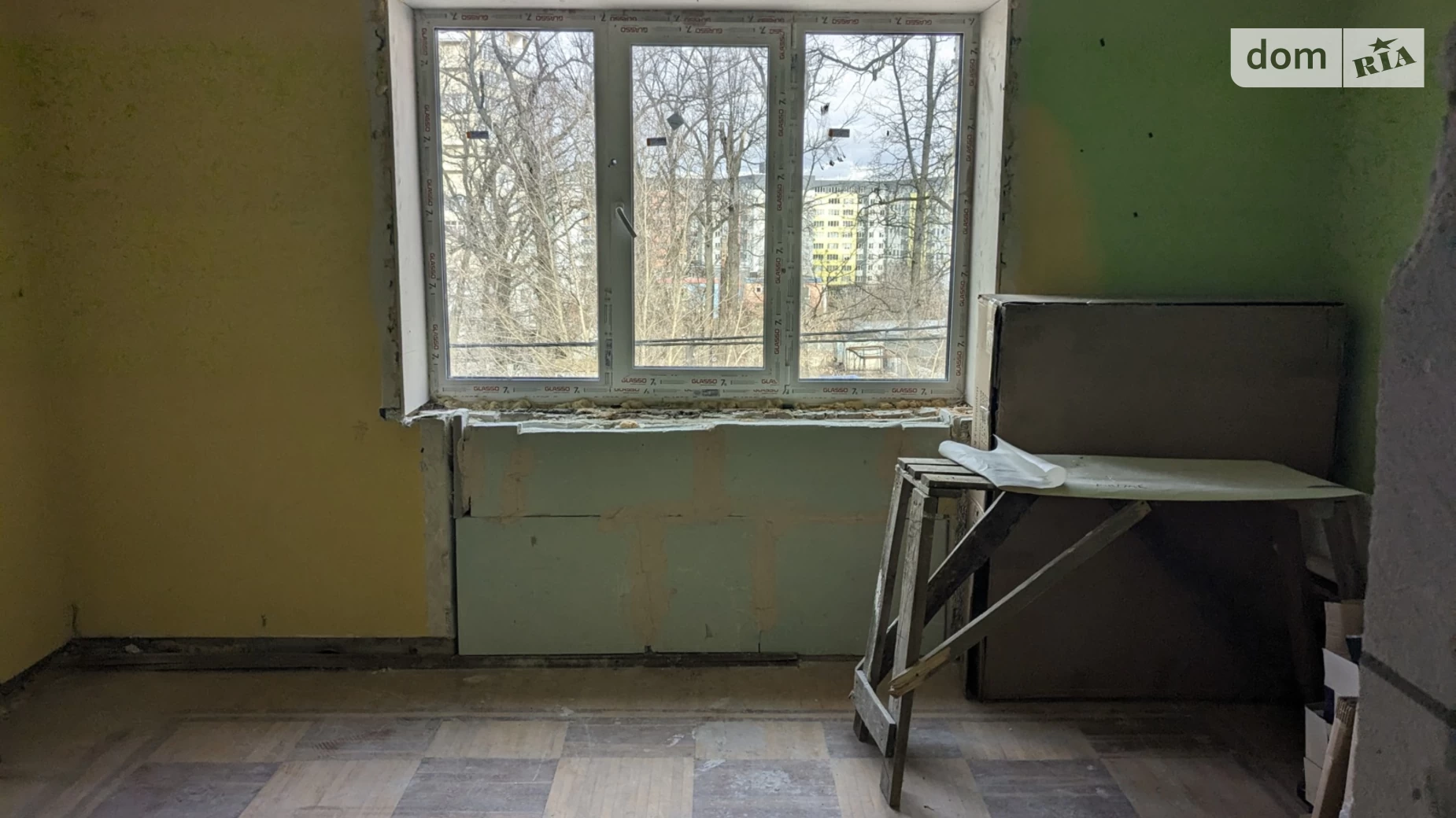 Продается 1-комнатная квартира 21.1 кв. м в Ирпене, ул. Николая Сингаевского(Новооскольская)