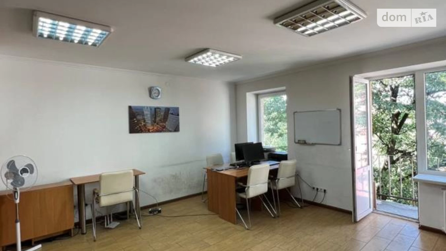 Продається 2-кімнатна квартира 60 кв. м у Івано-Франківську, вул. Гетьмана Івана Мазепи - фото 2