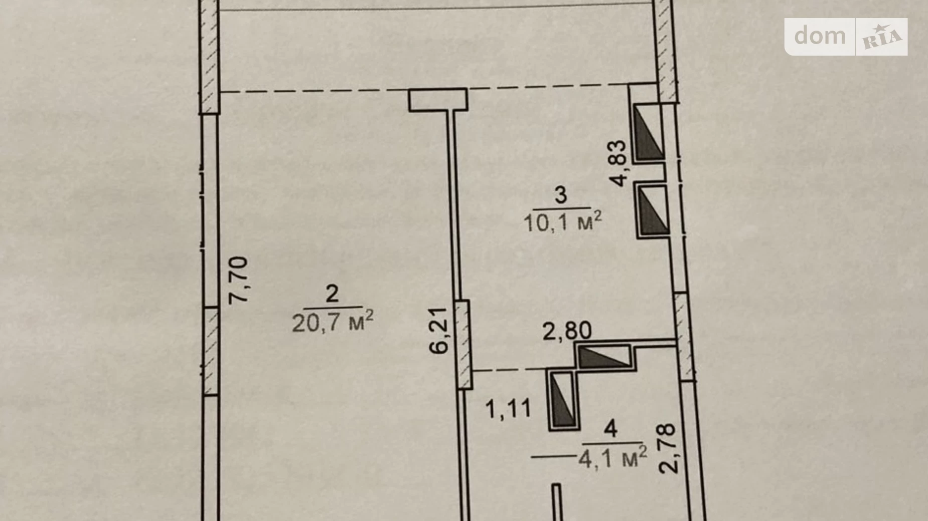 Продається 1-кімнатна квартира 53 кв. м у Черкасах, вул. Припортова, 32