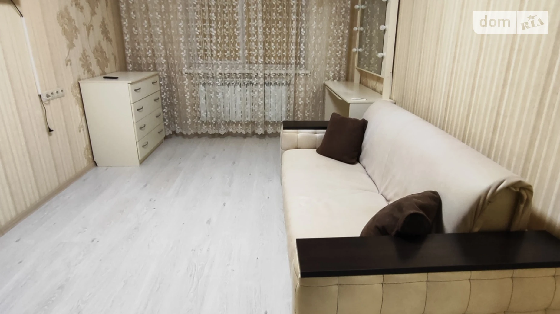 Продается 1-комнатная квартира 40 кв. м в Ирпене, ул. Лесная, 46 - фото 2