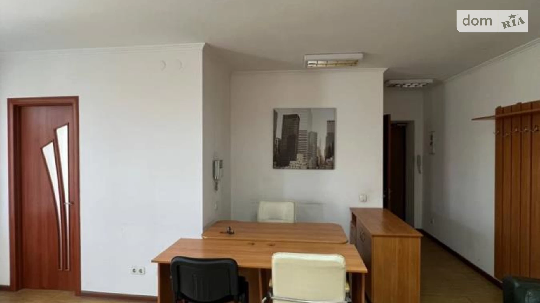 Продается 2-комнатная квартира 60 кв. м в Ивано-Франковске
