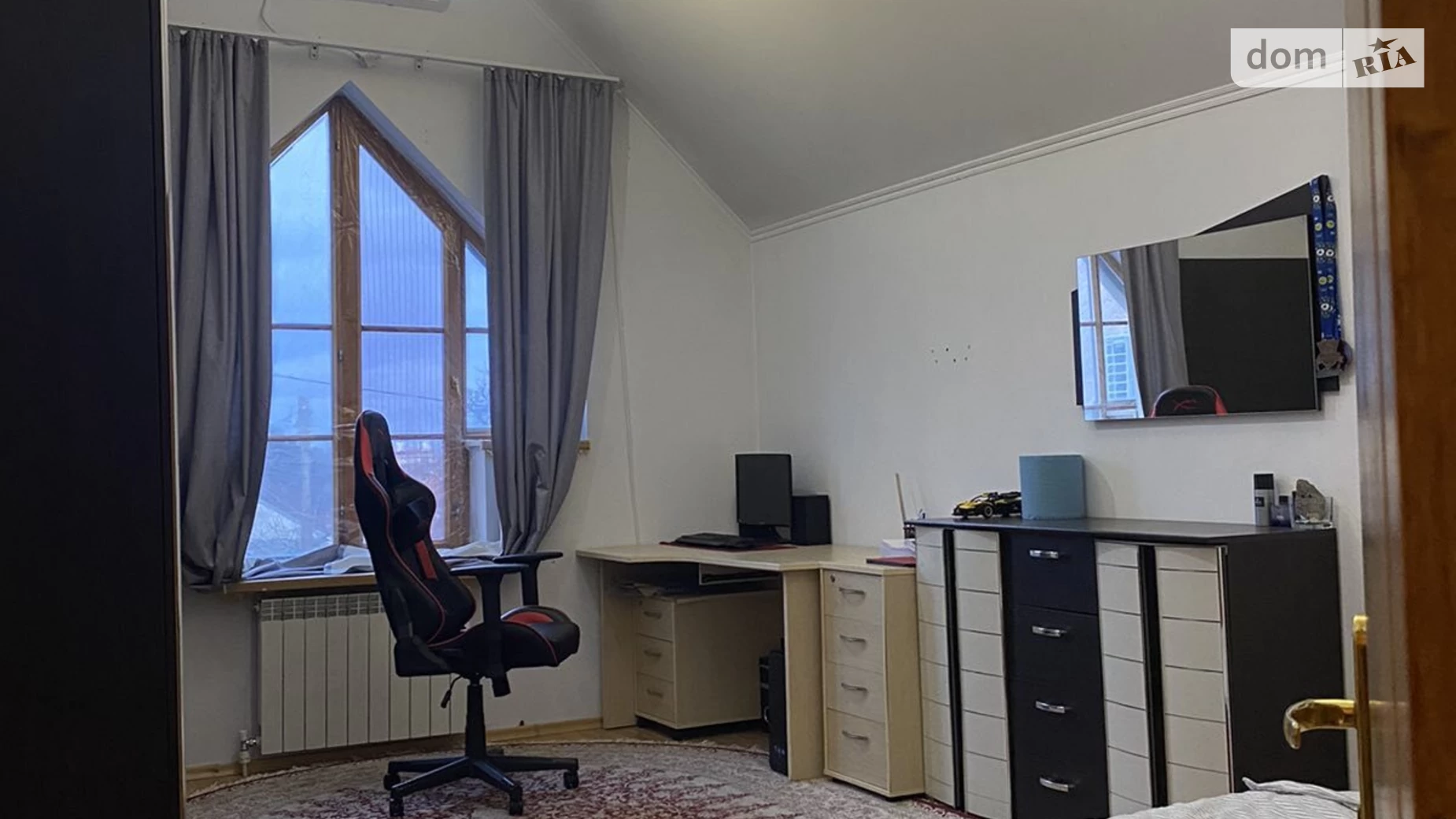 Продается дом на 2 этажа 237 кв. м с садом, цена: 250000 $ - фото 4
