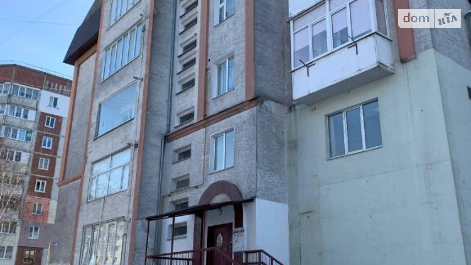 3-кімнатна квартира 106 кв. м у Тернополі, вул. Євгена Коновальця - фото 2