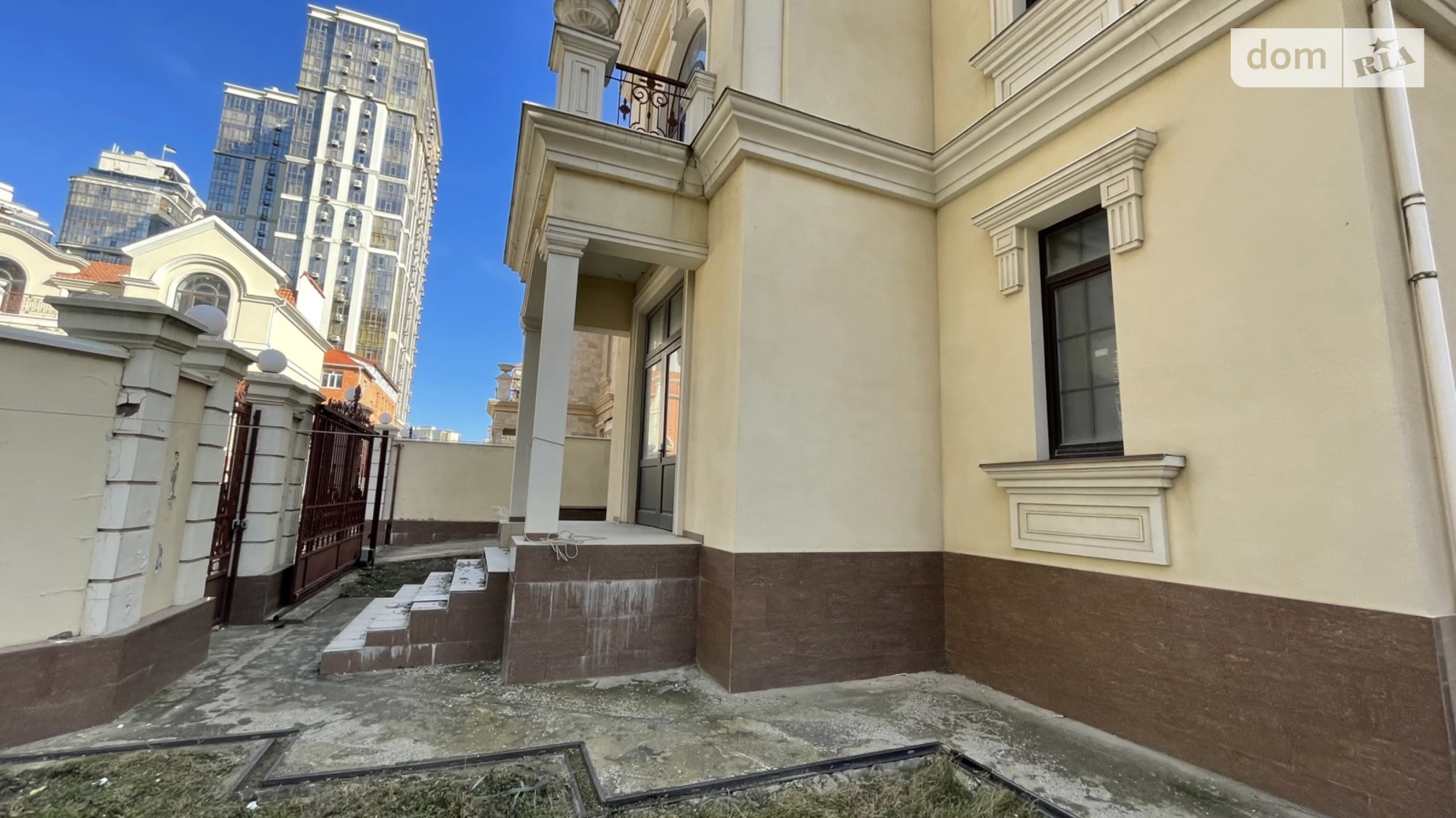 Продається будинок 2 поверховий 500.6 кв. м з подвалом, цена: 650000 $ - фото 2