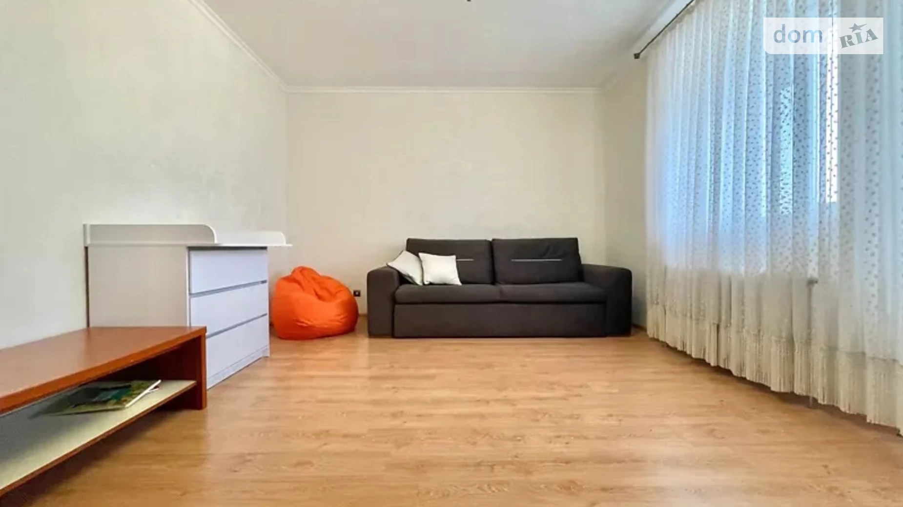 Сдается в аренду 1-комнатная квартира 55.9 кв. м в Буче, бул. Богдана Хмельницкого, 6 - фото 2
