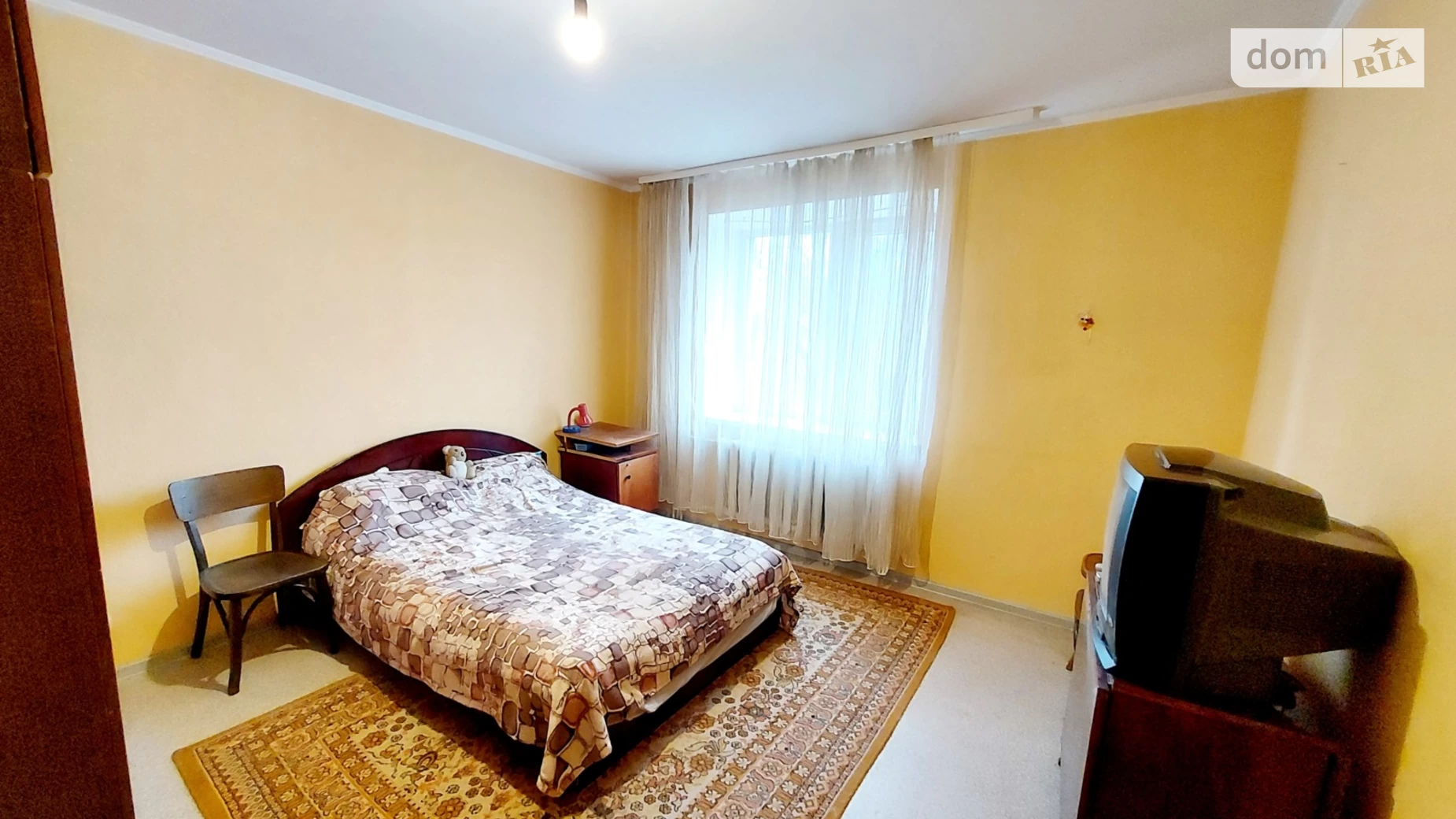 Продається 4-кімнатна квартира 90.6 кв. м у Дніпрі, вул. Лісопаркова