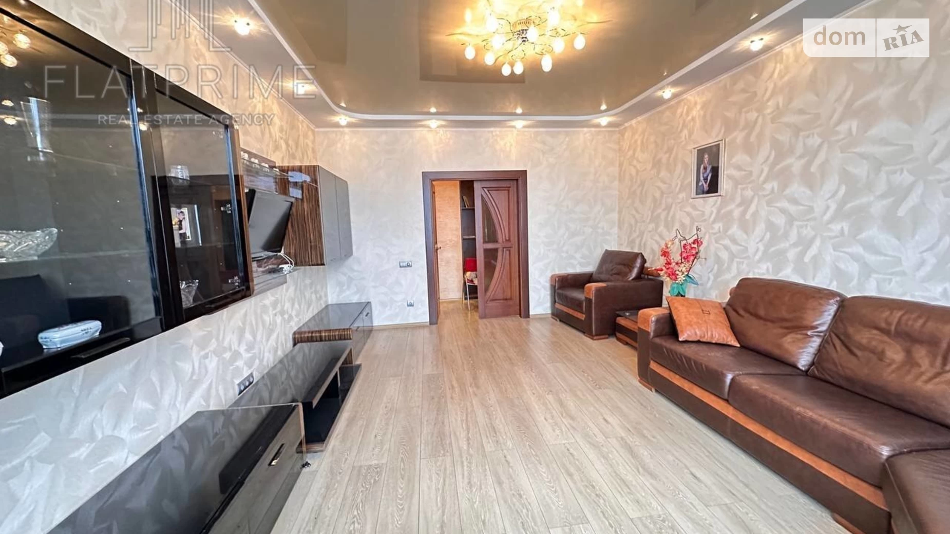 Продается 2-комнатная квартира 72.9 кв. м в Киеве, ул. Елены Пчилки, 3А - фото 2