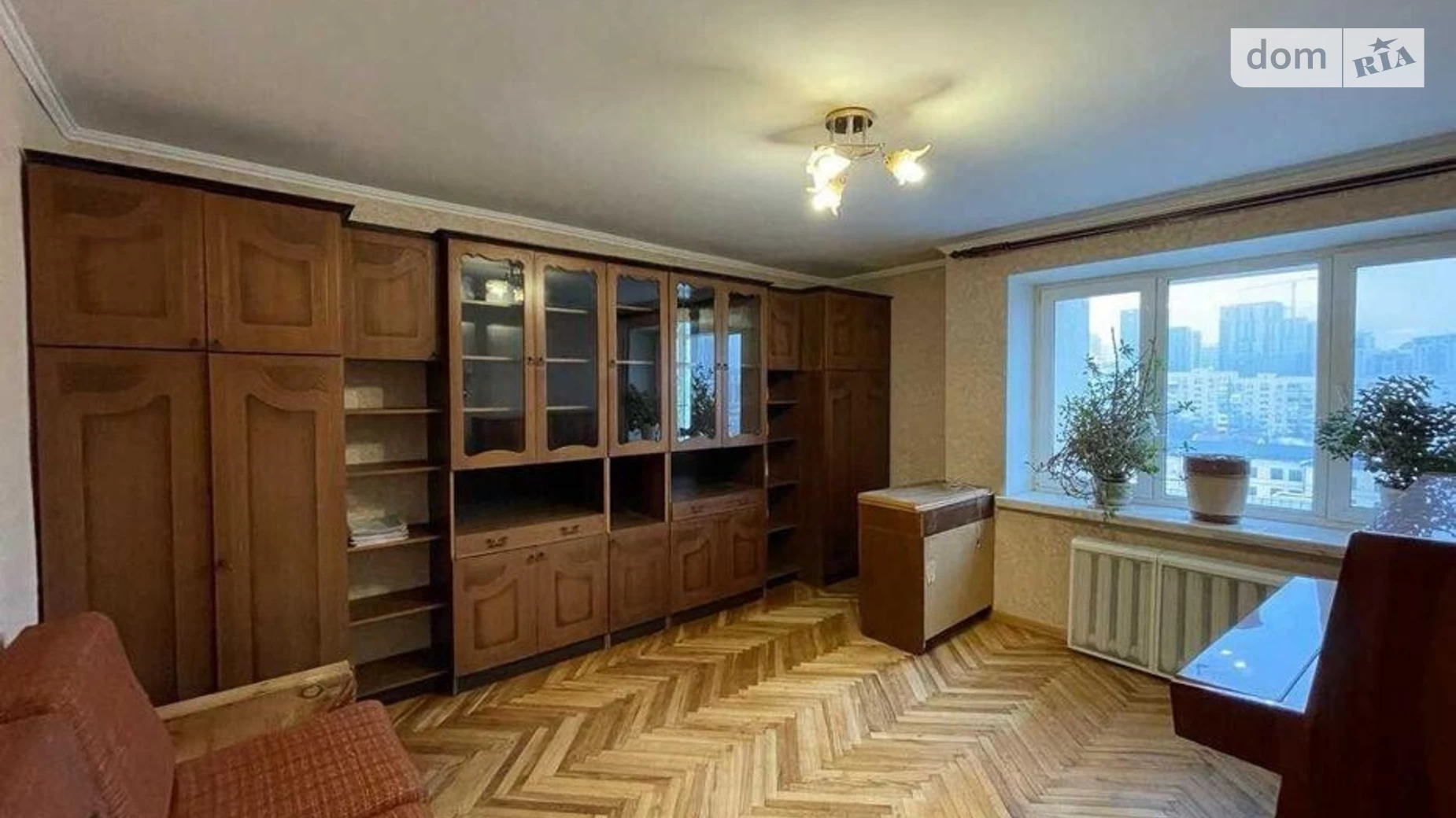 Продается 1-комнатная квартира 37 кв. м в Киеве, ул. Антоновича(Горького), 158