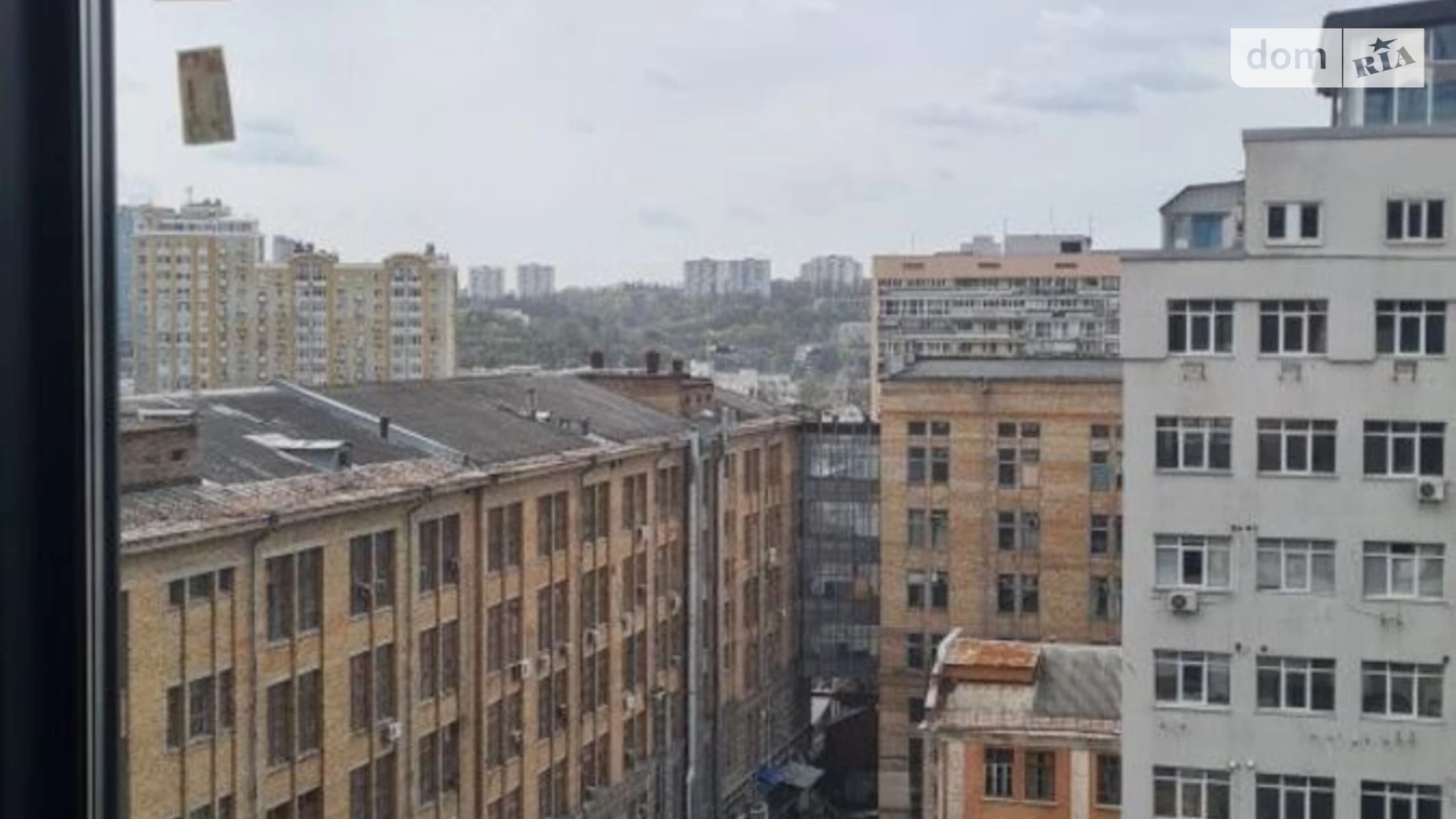 Продается 1-комнатная квартира 147 кв. м в Киеве, ул. Ивана Федорова