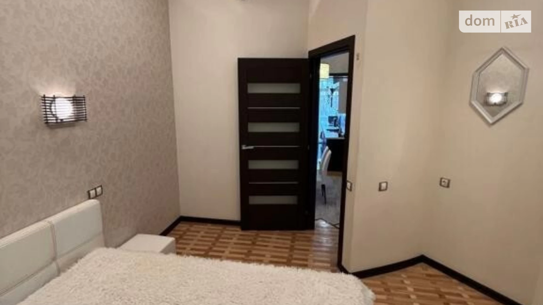 Продается 3-комнатная квартира 100 кв. м в Киеве, ул. Большая Васильковская, 25