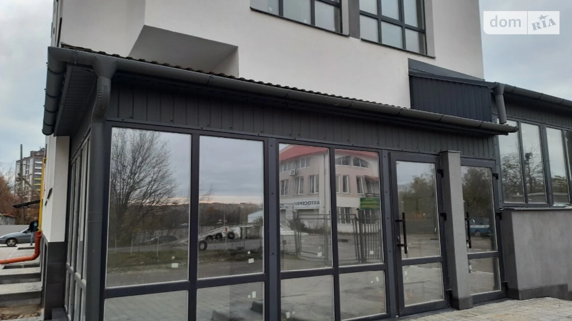 Сдается в аренду офис 180 кв. м в бизнес-центре, цена: 45000 грн - фото 2