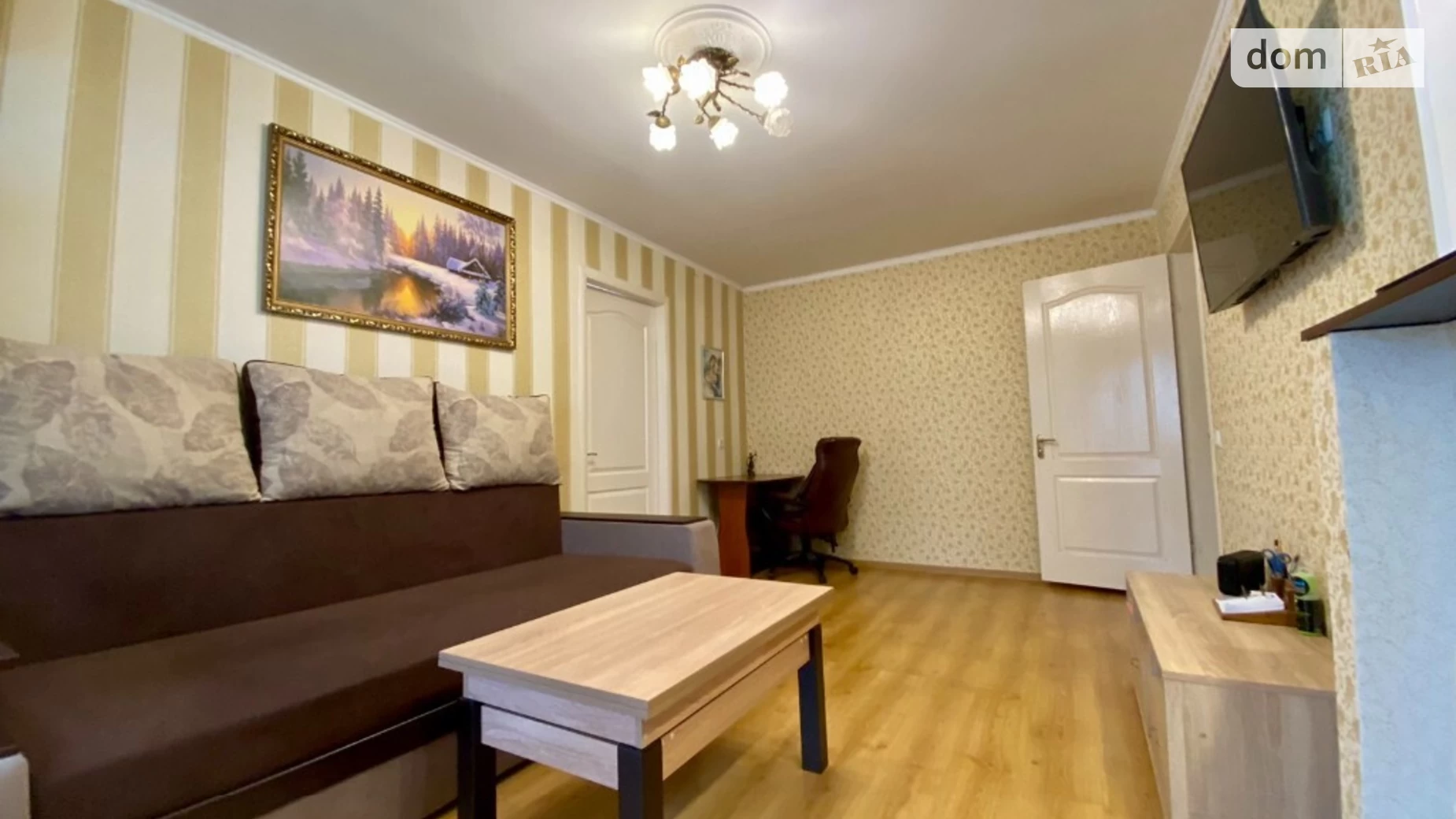 Продається 2-кімнатна квартира 45 кв. м у Миколаєві, вул. 8-го Березня (Центр)