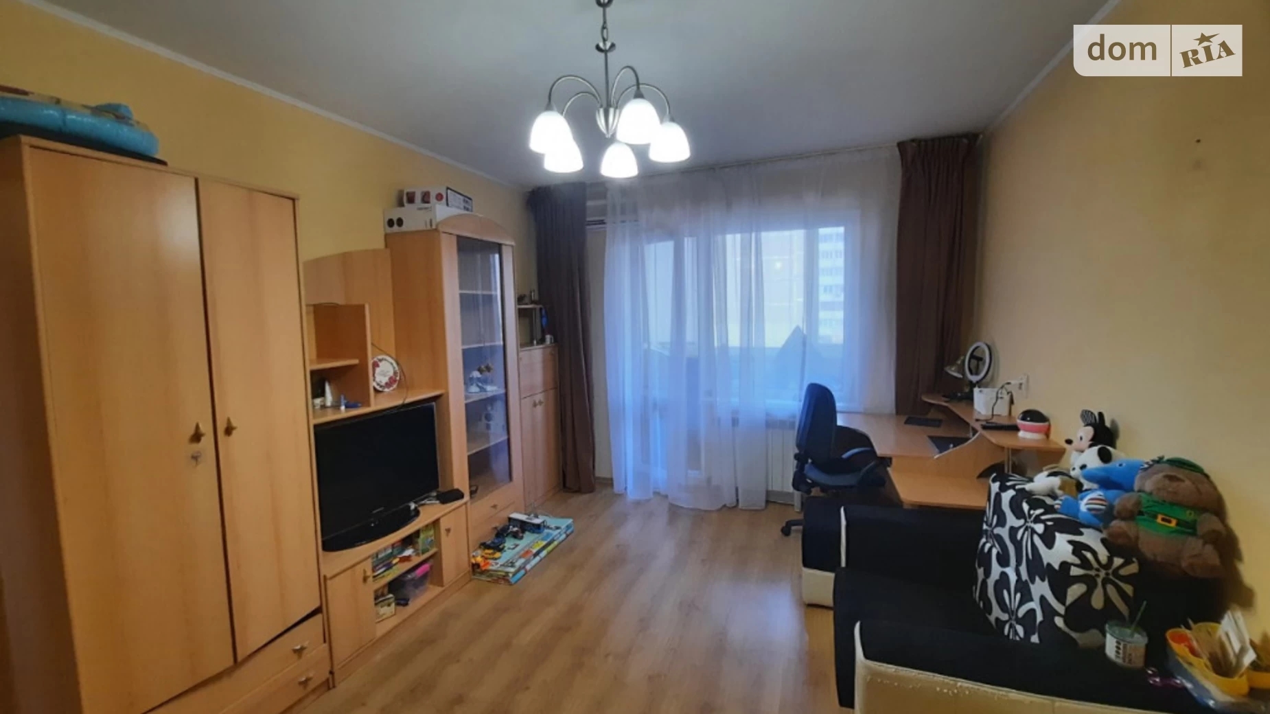 Продается 1-комнатная квартира 42.7 кв. м в Киеве, просп. Петра Григоренко, 36