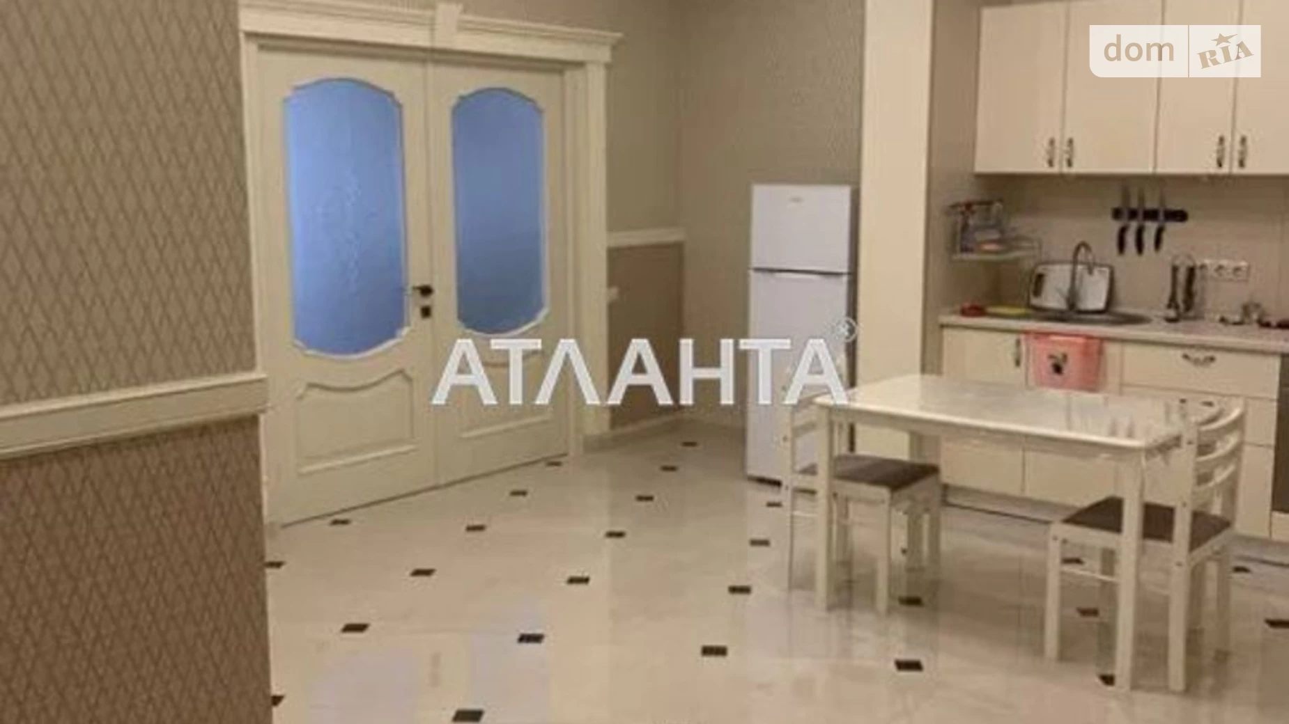 Продается 2-комнатная квартира 76.2 кв. м в Одессе, ул. Морская, 8А - фото 3