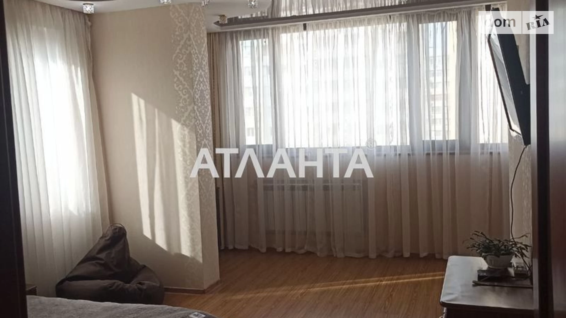 Продается 3-комнатная квартира 91 кв. м в Одессе, ул. Владимира Высоцкого - фото 2