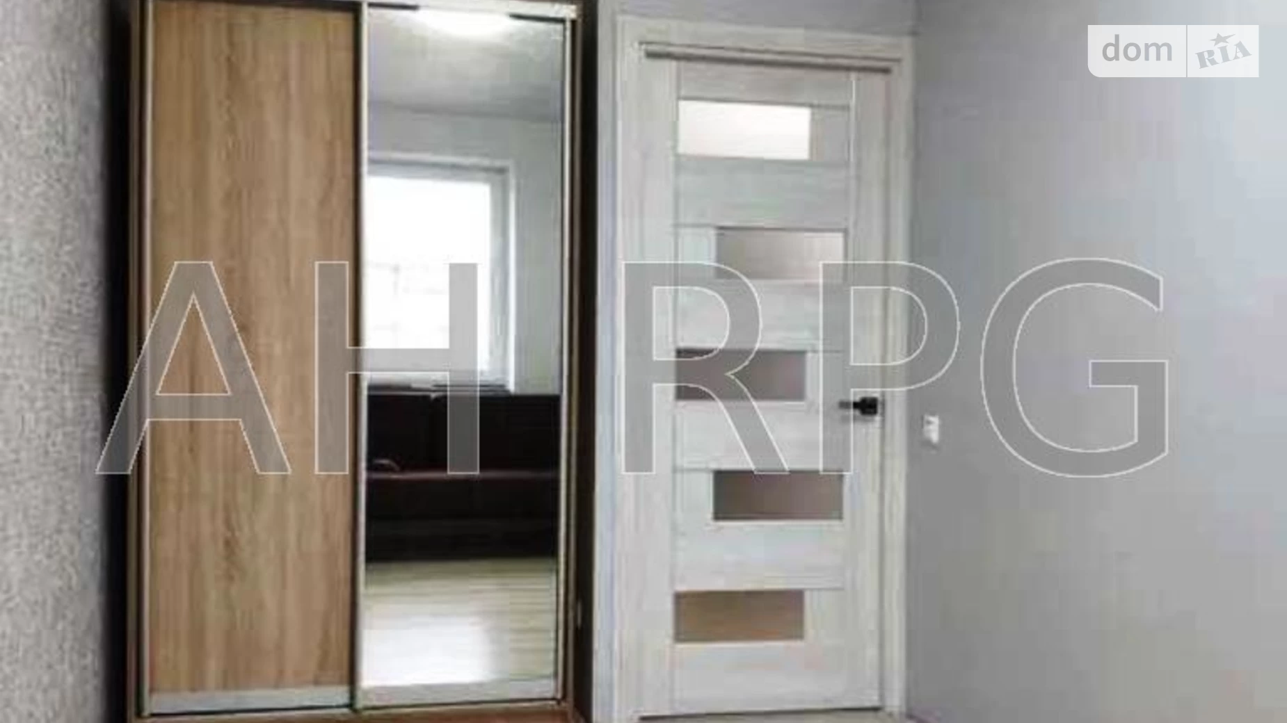 Продается 1-комнатная квартира 35 кв. м в Василькове, ул. Декабристов, 20 - фото 2