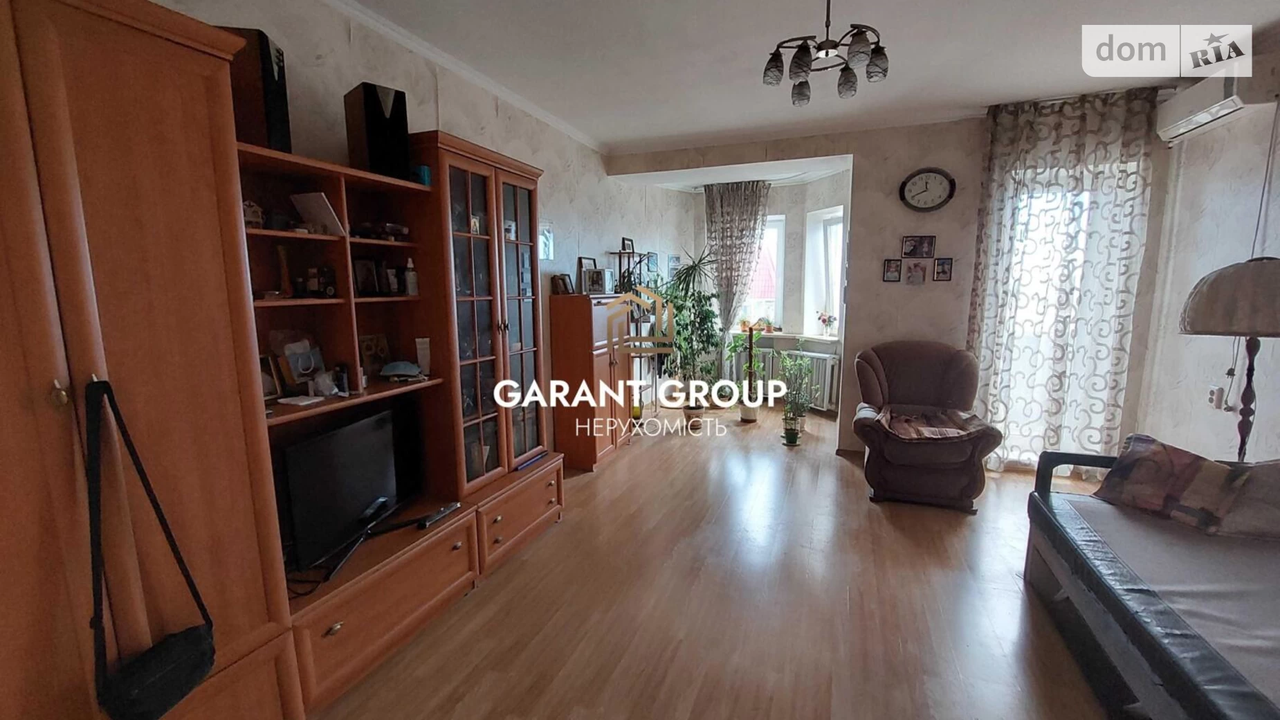 Продается 2-комнатная квартира 68 кв. м в Одессе, ул. Садиковская