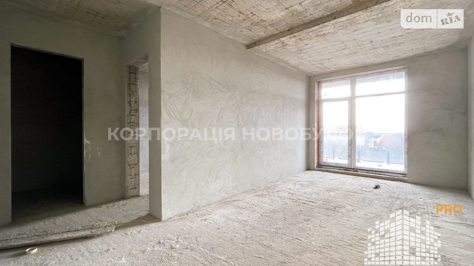 Продається 1-кімнатна квартира 58.4 кв. м у Ужгороді, вул. Мальовнича